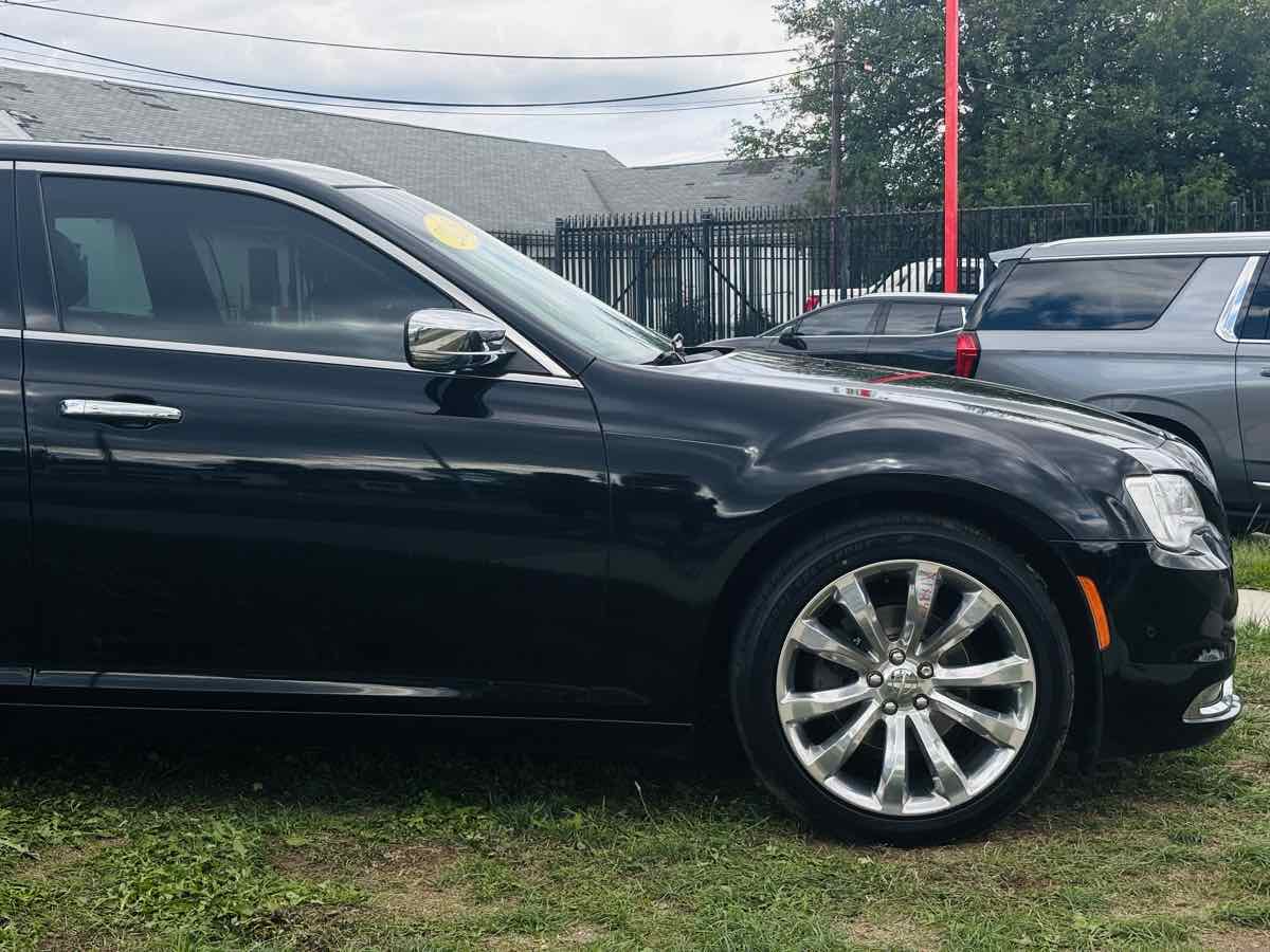 Photo 5 of this Chrysler 300