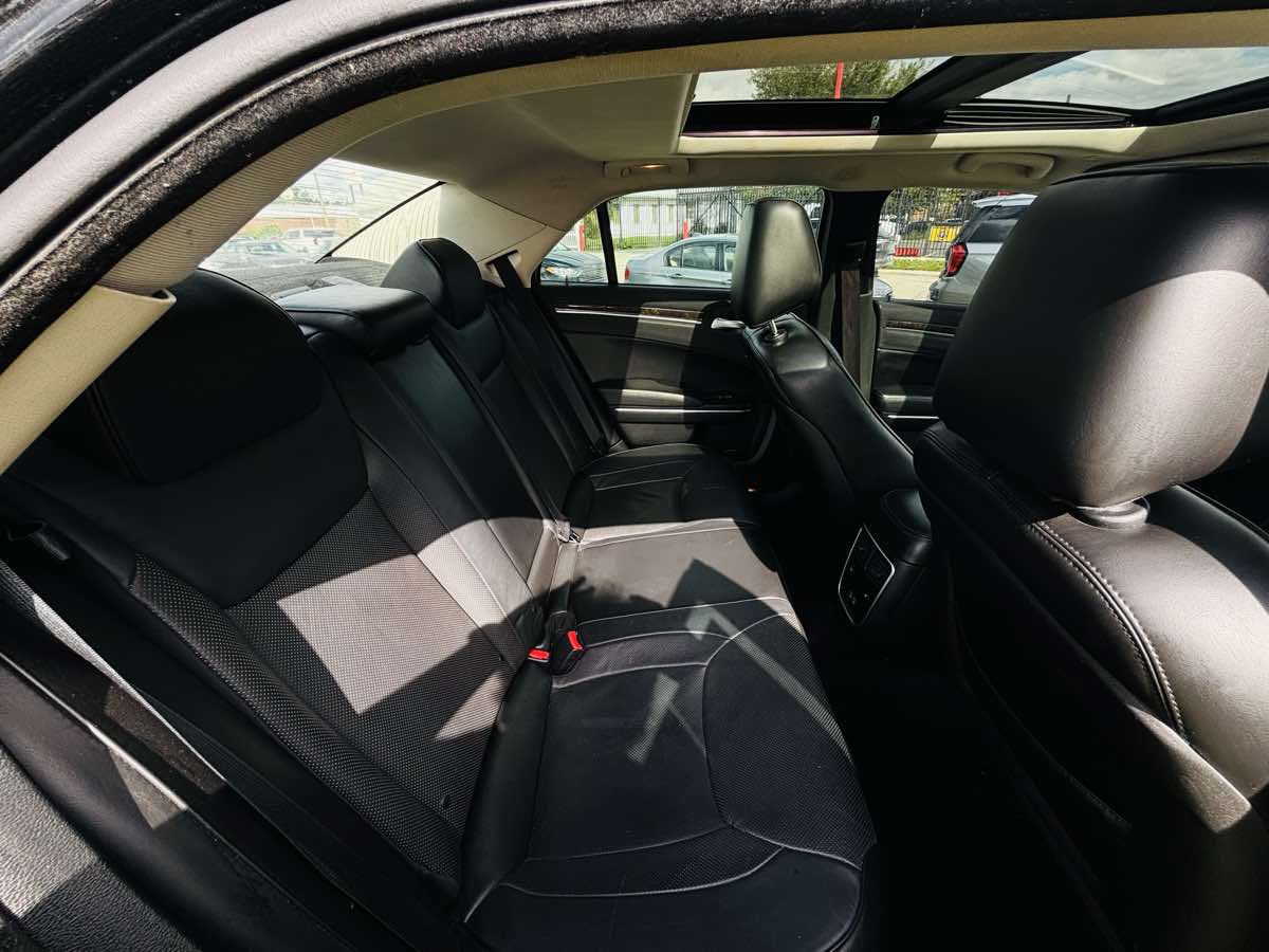 Photo 35 of this Chrysler 300