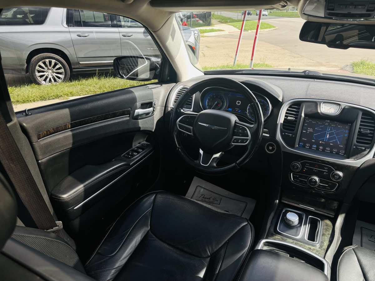Photo 46 of this Chrysler 300