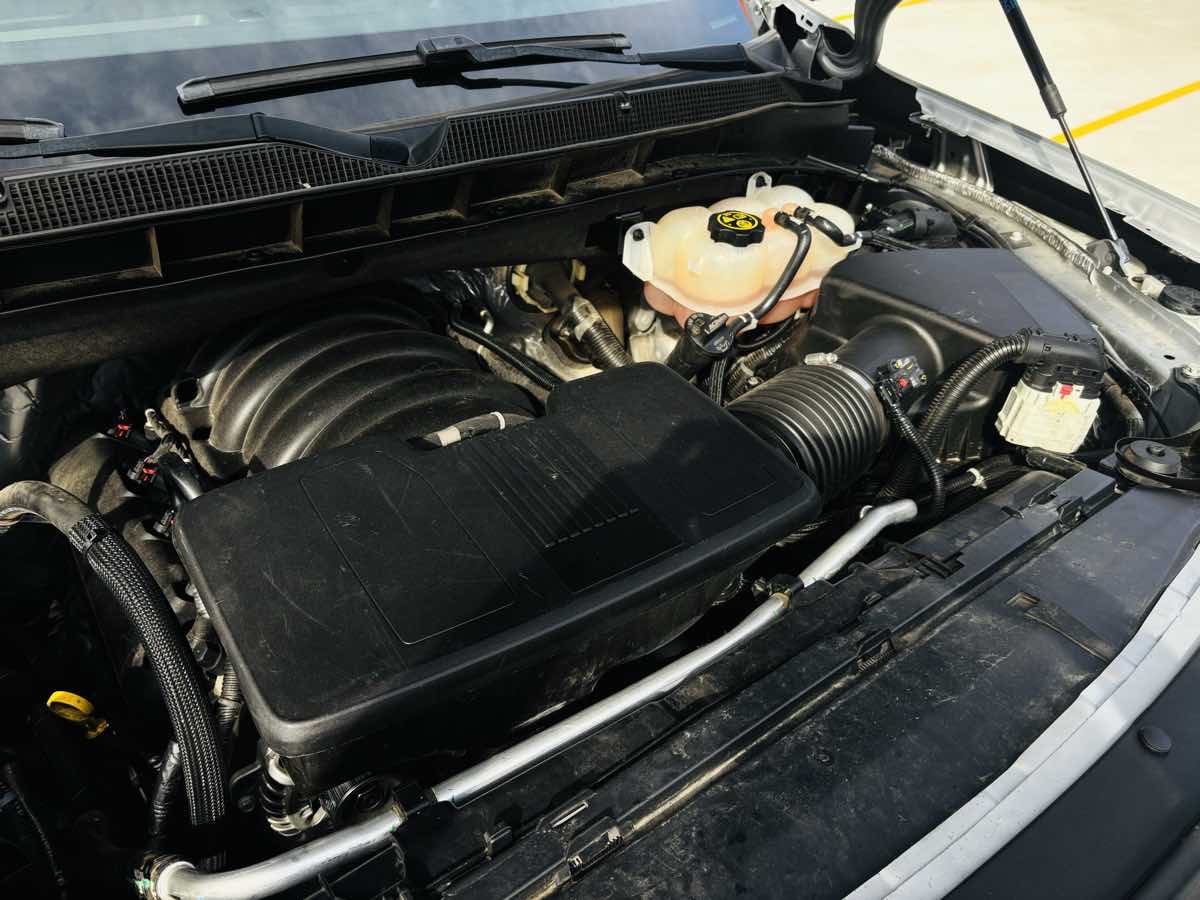 Photo 25 of this Chevrolet Tahoe