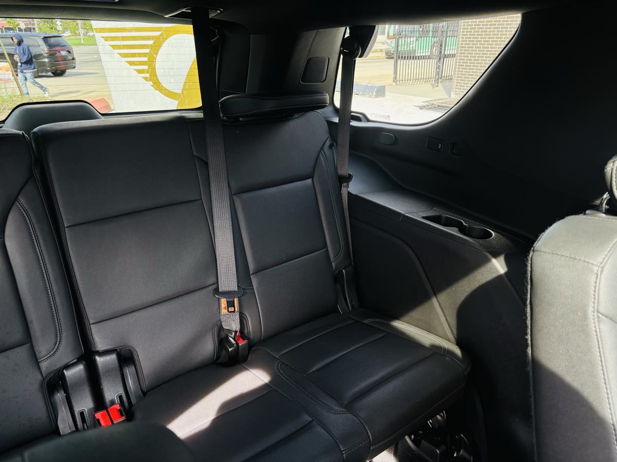 Photo 44 of this Chevrolet Tahoe