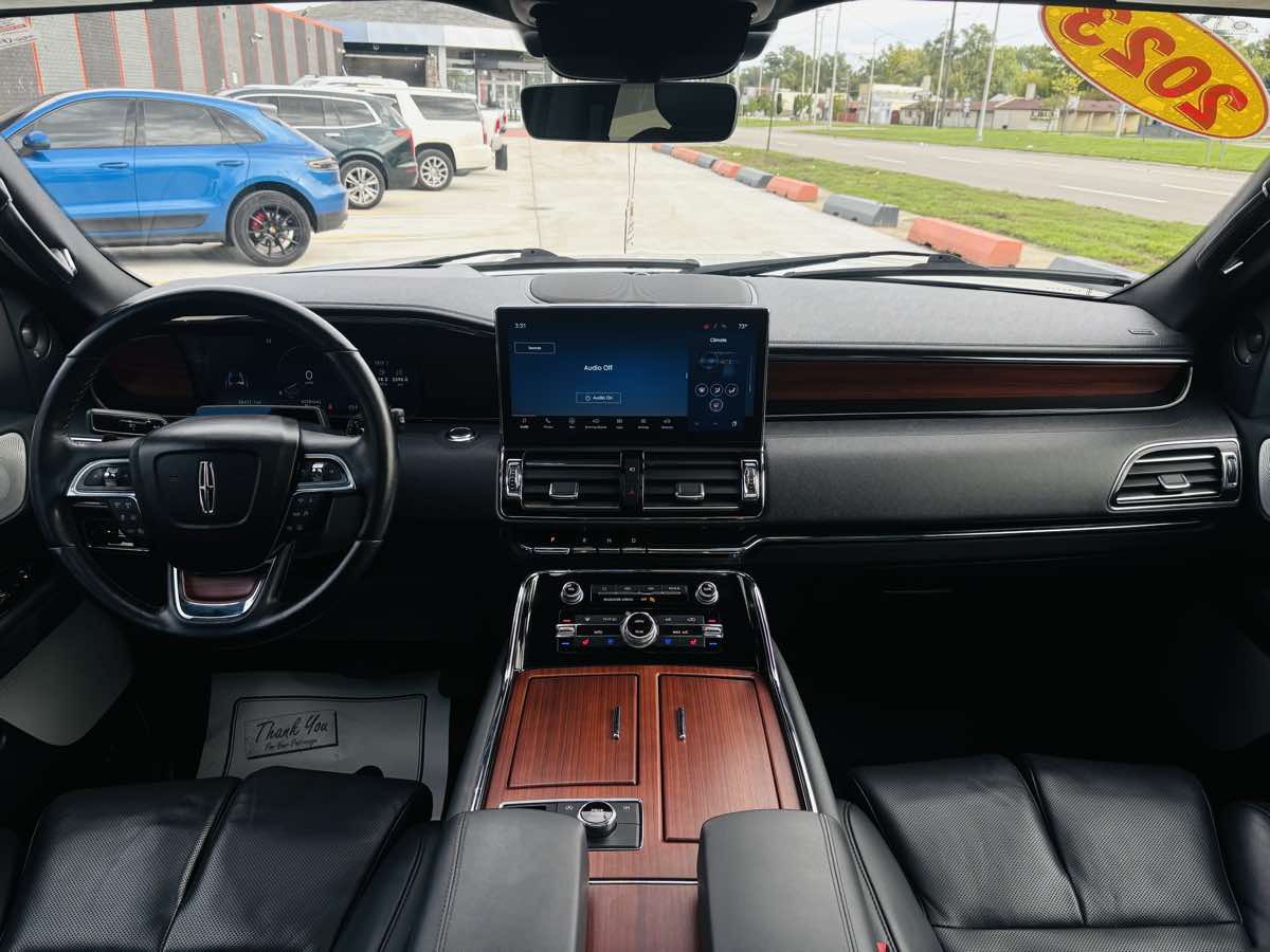 Photo 49 of this Lincoln Navigator L