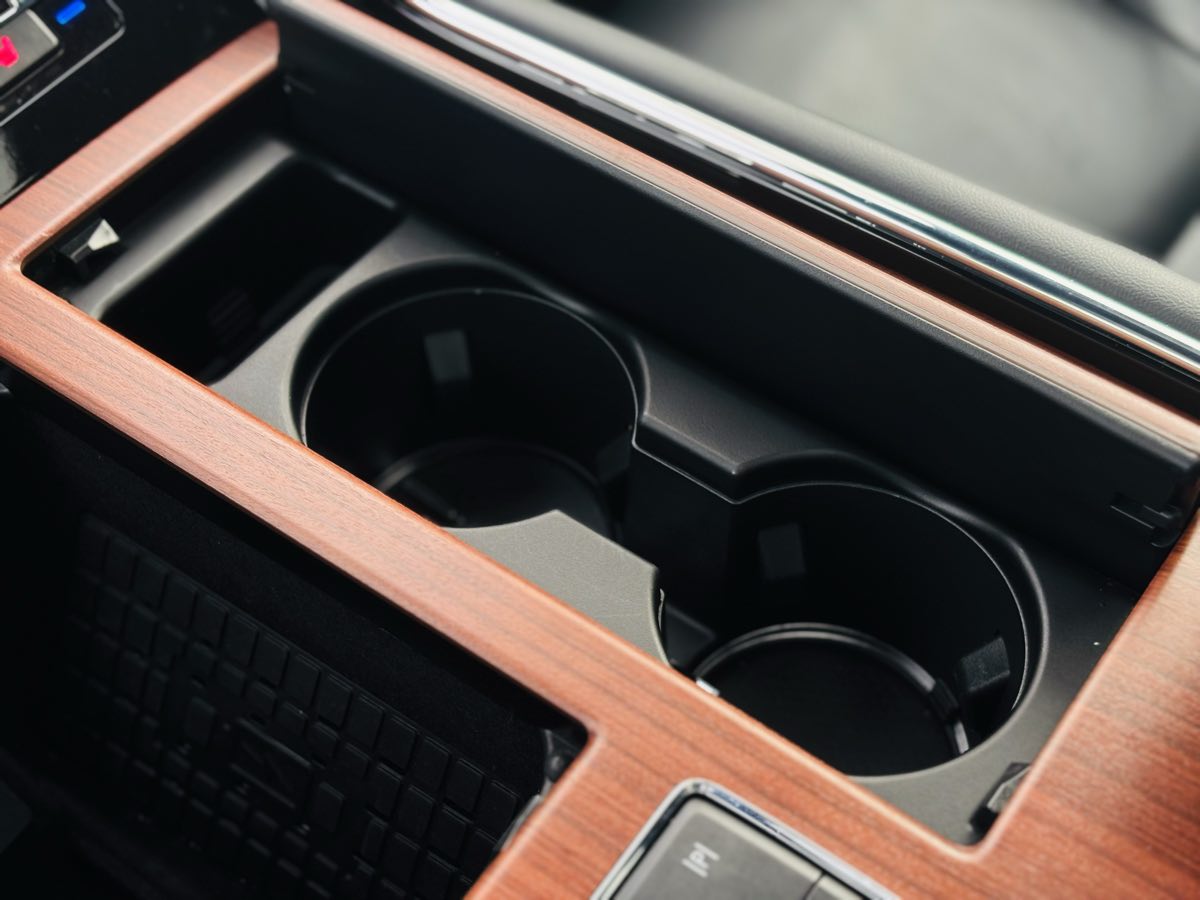 Photo 63 of this Lincoln Navigator L
