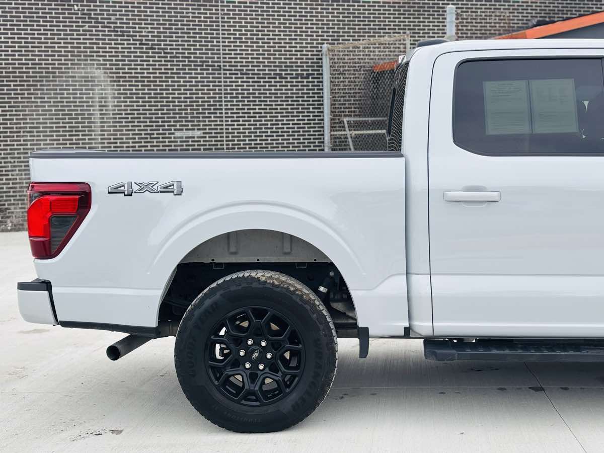 Photo 6 of this Ford F-150