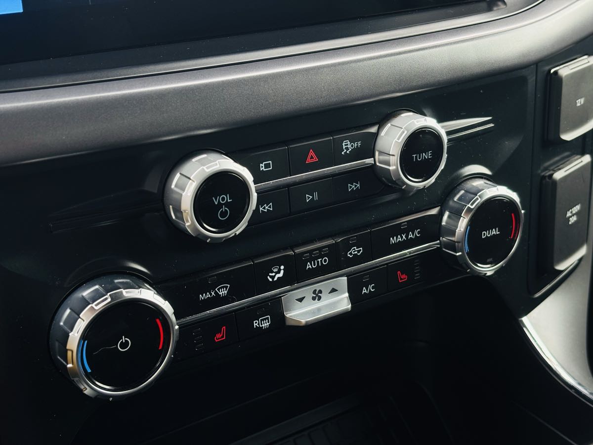 Photo 60 of this Ford F-150