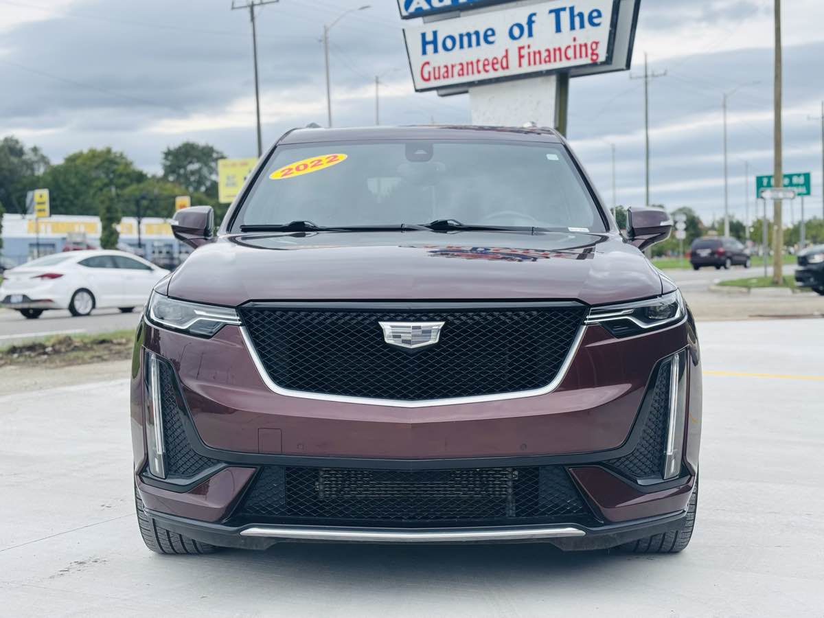 Photo 22 of this Cadillac XT6