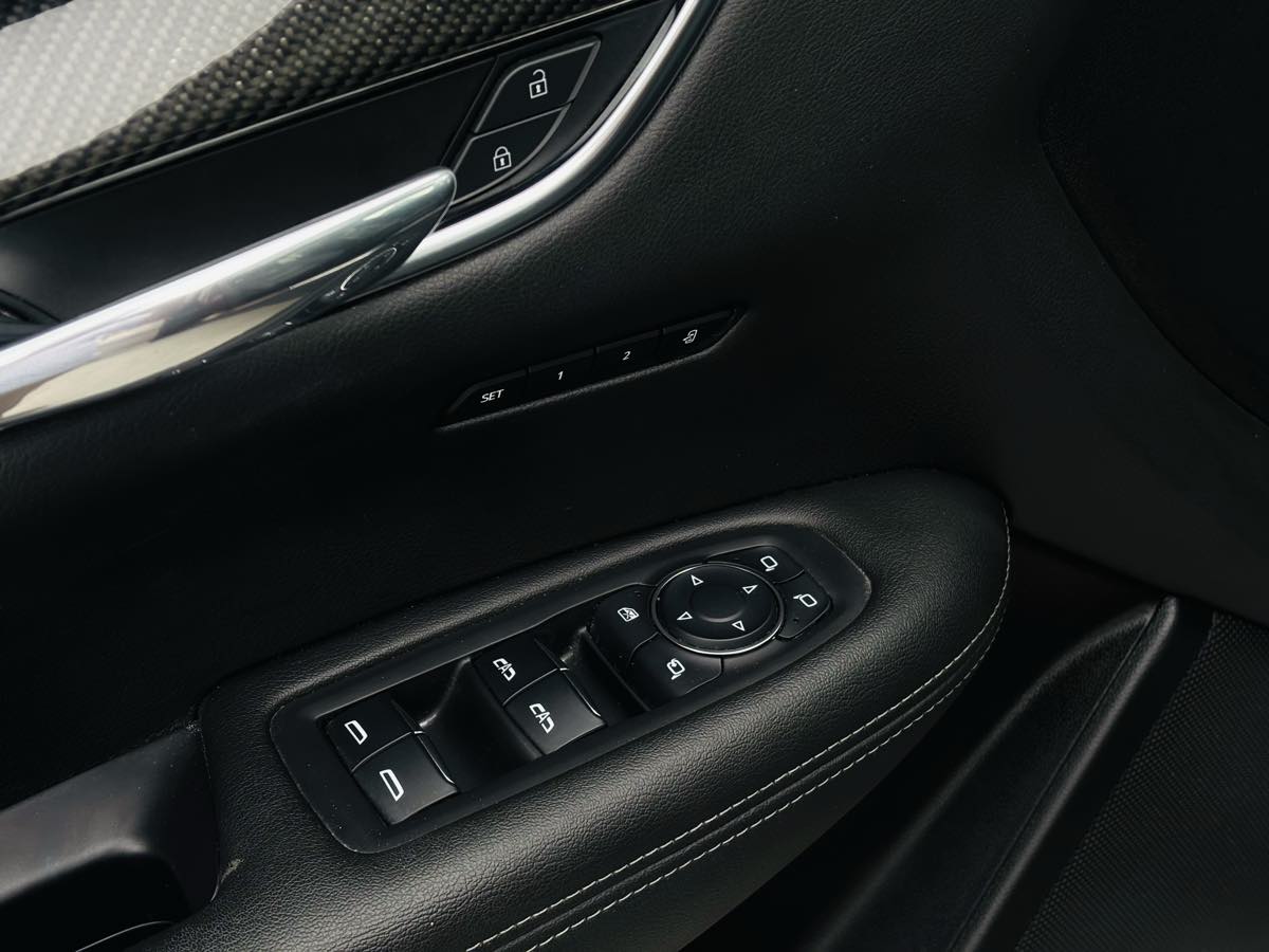 Photo 36 of this Cadillac XT6