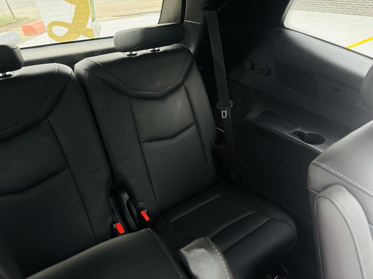 Photo 45 of this Cadillac XT6