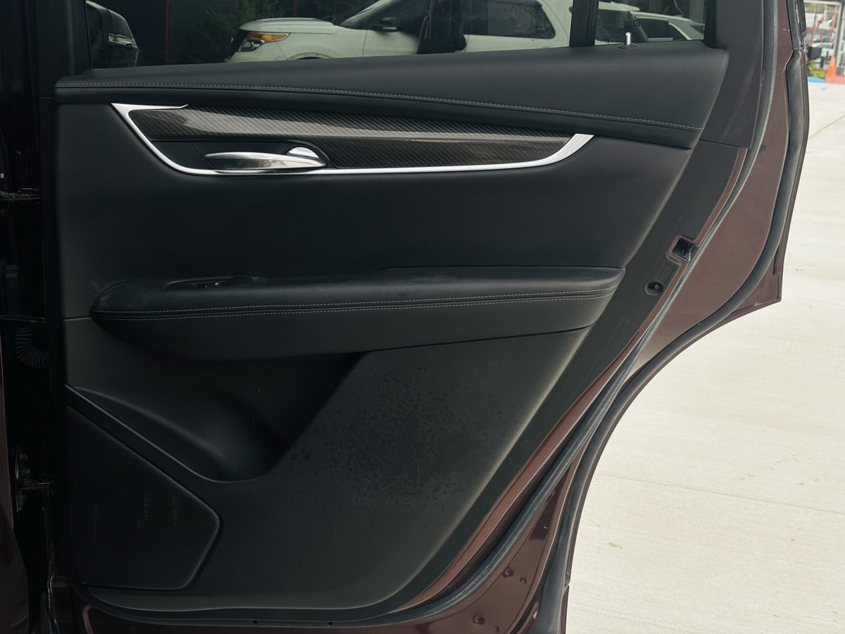 Photo 46 of this Cadillac XT6