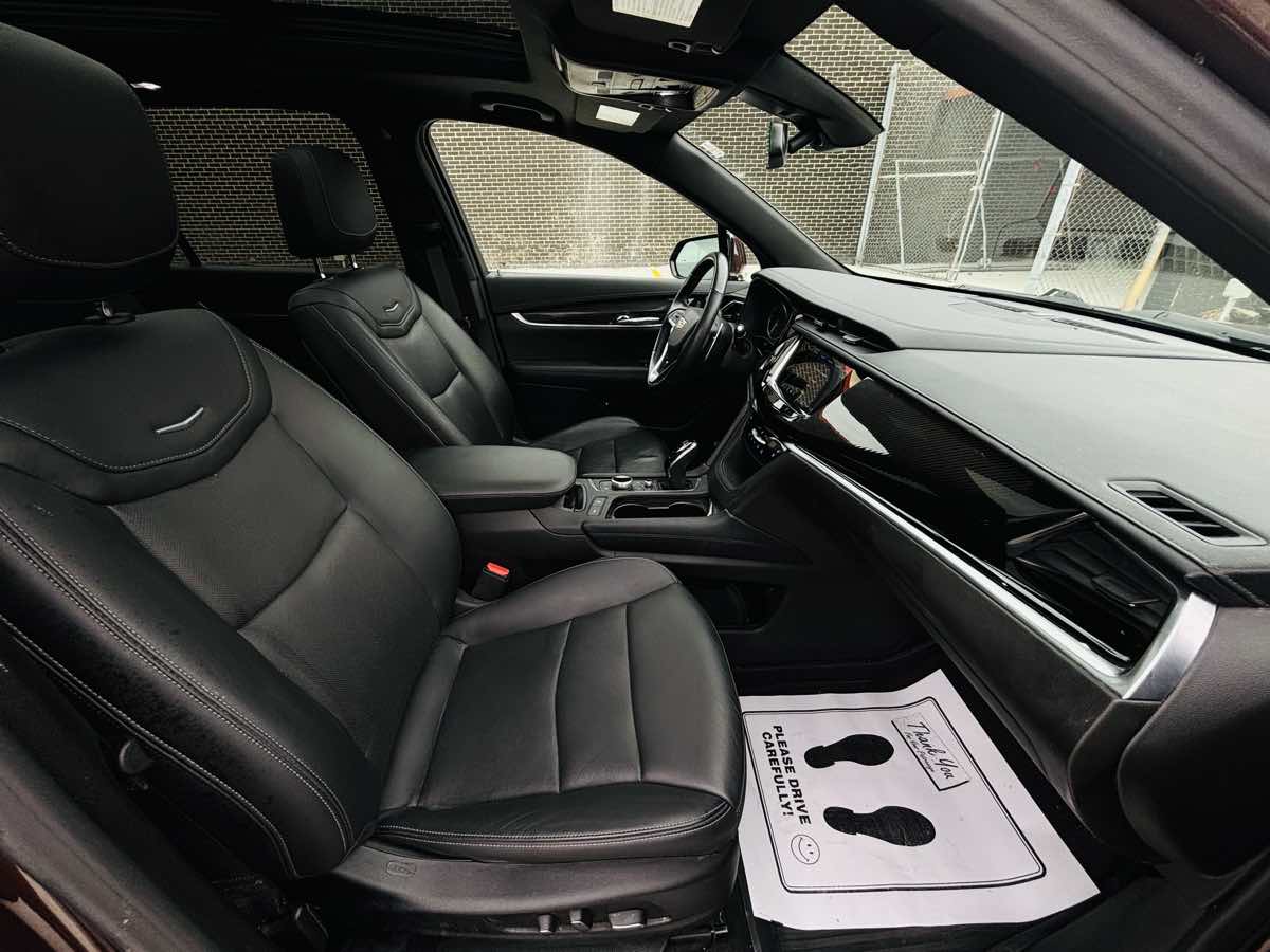 Photo 47 of this Cadillac XT6