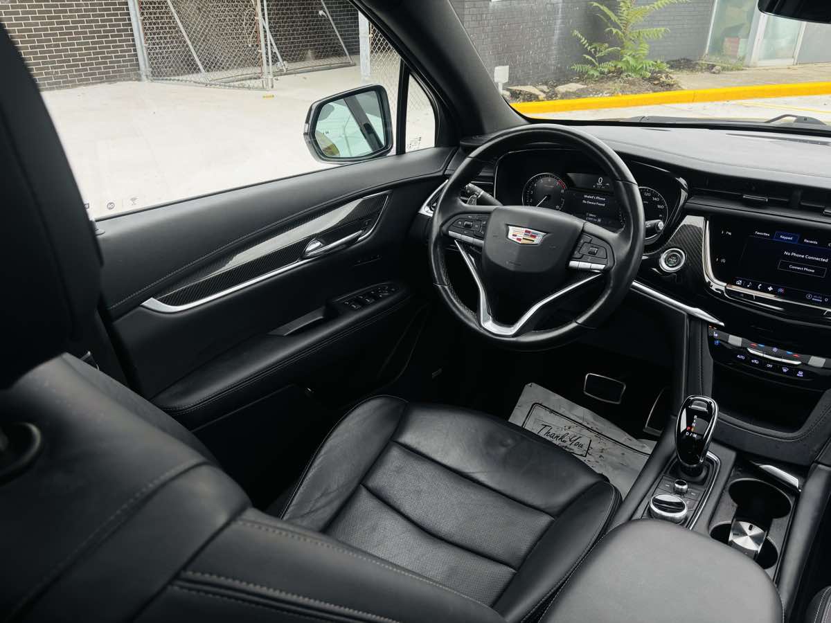Photo 55 of this Cadillac XT6
