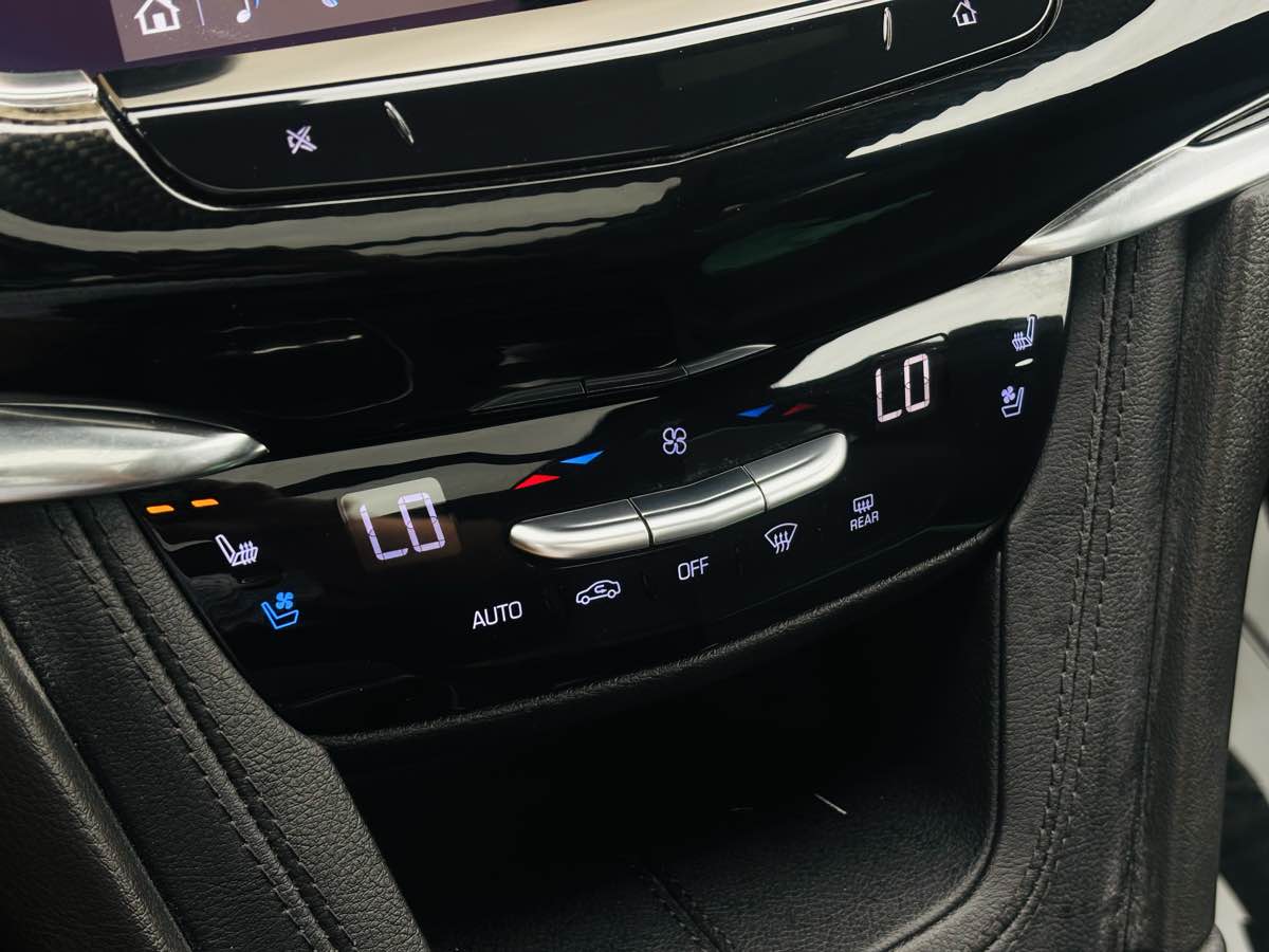 Photo 67 of this Cadillac XT6