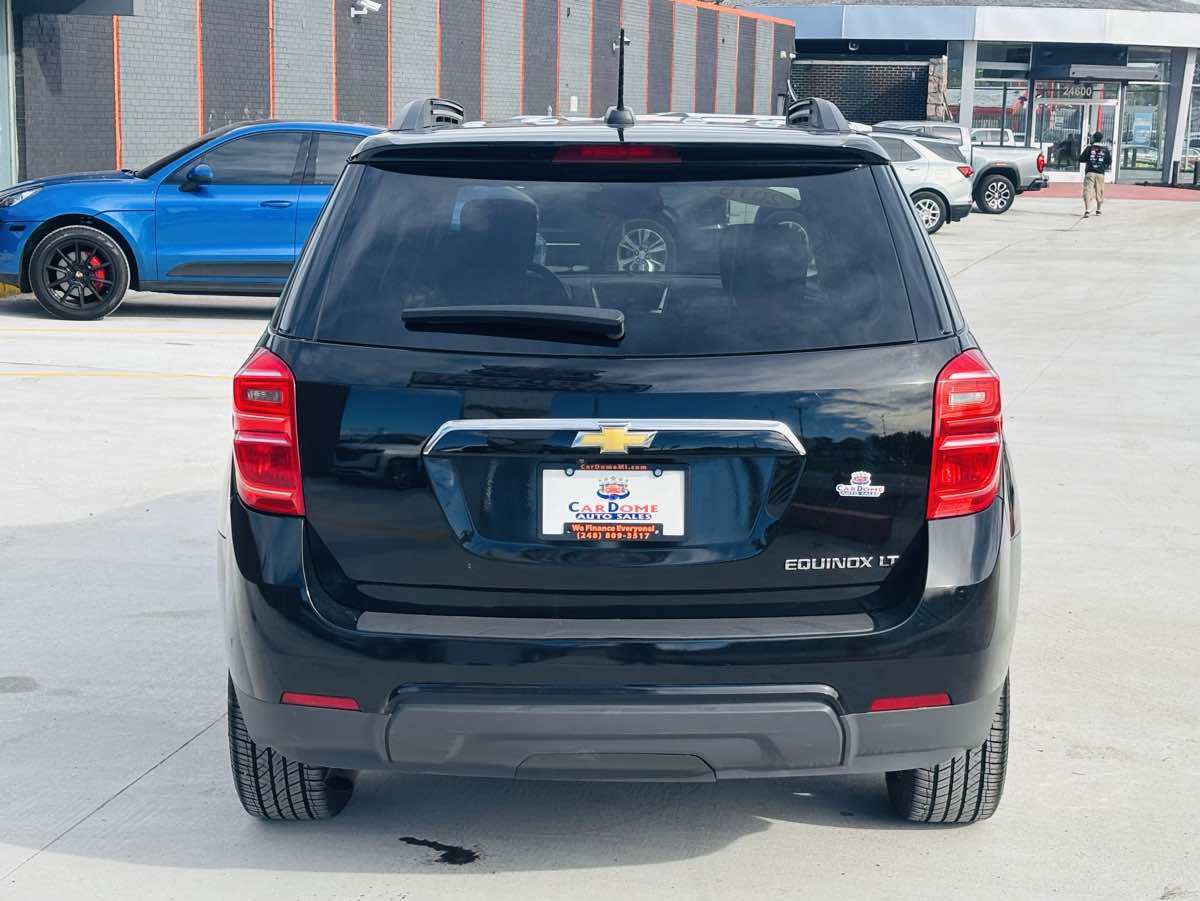 Photo 9 of this Chevrolet Equinox