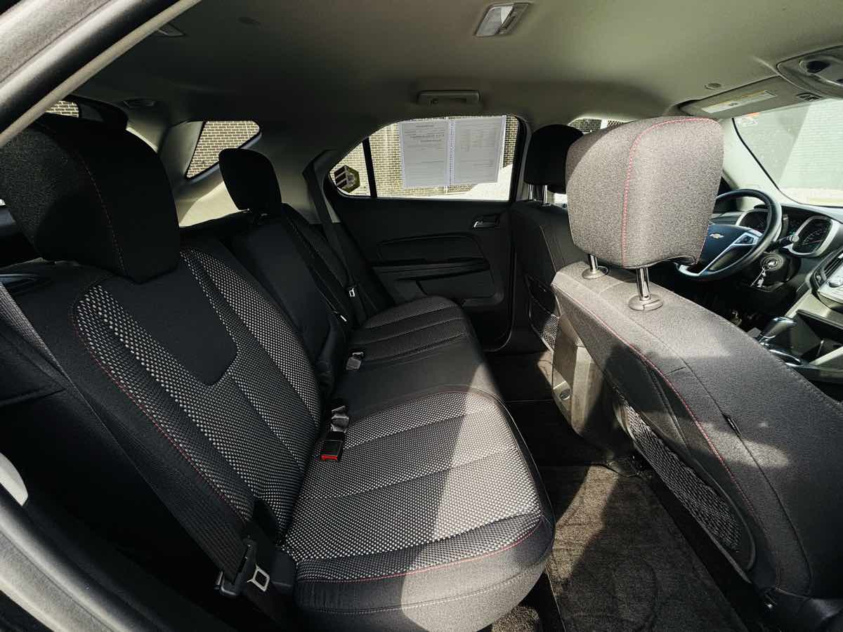Photo 38 of this Chevrolet Equinox