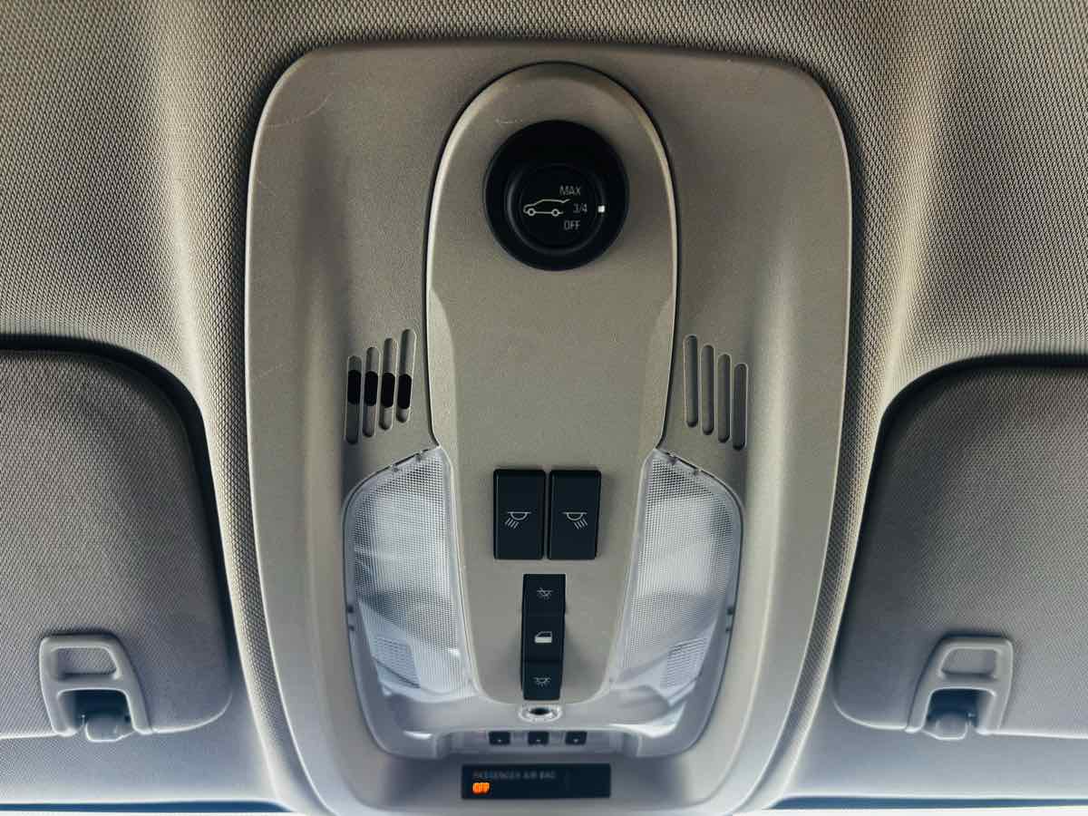 Photo 47 of this Chevrolet Equinox