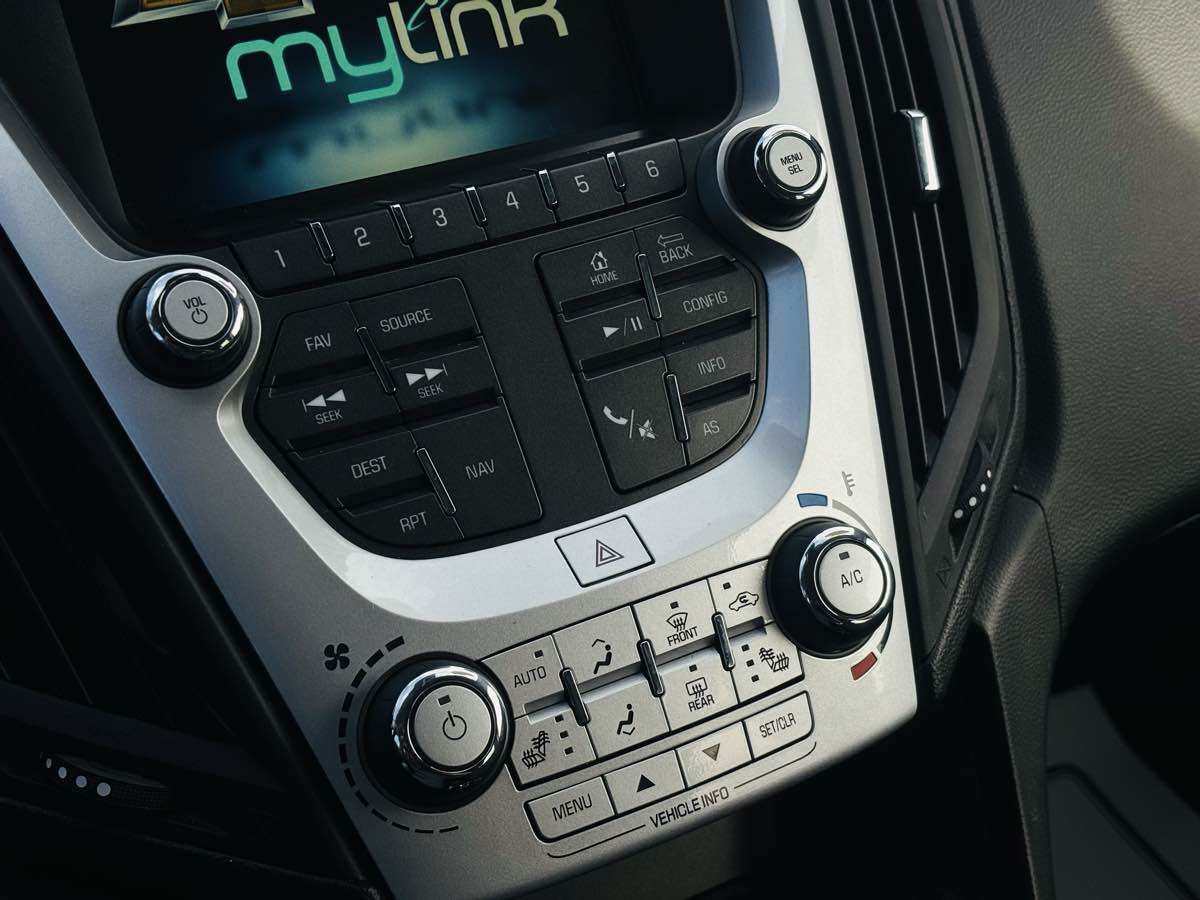 Photo 55 of this Chevrolet Equinox