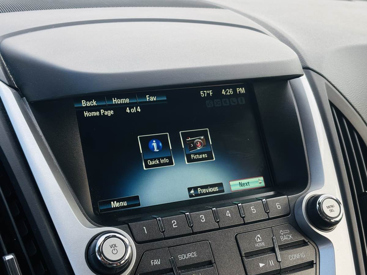 Photo 58 of this Chevrolet Equinox