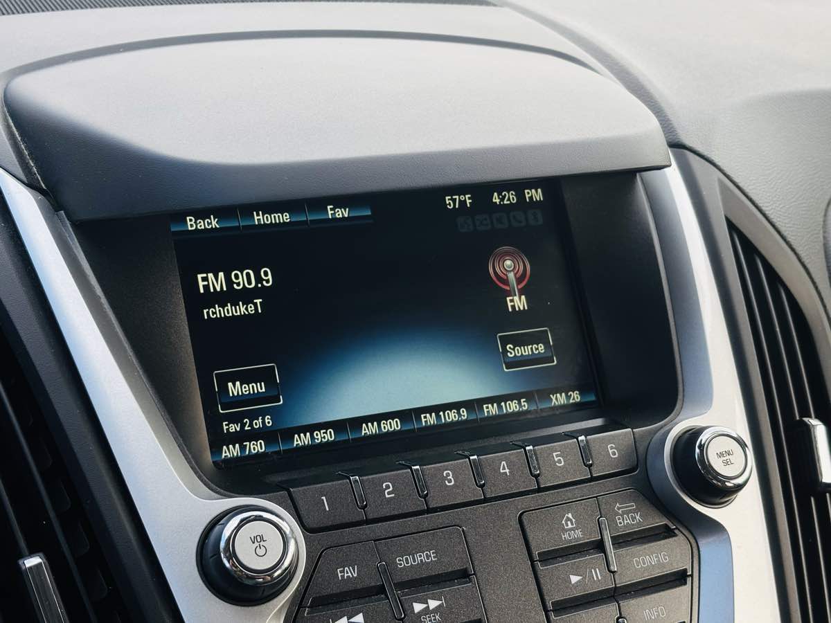 Photo 59 of this Chevrolet Equinox