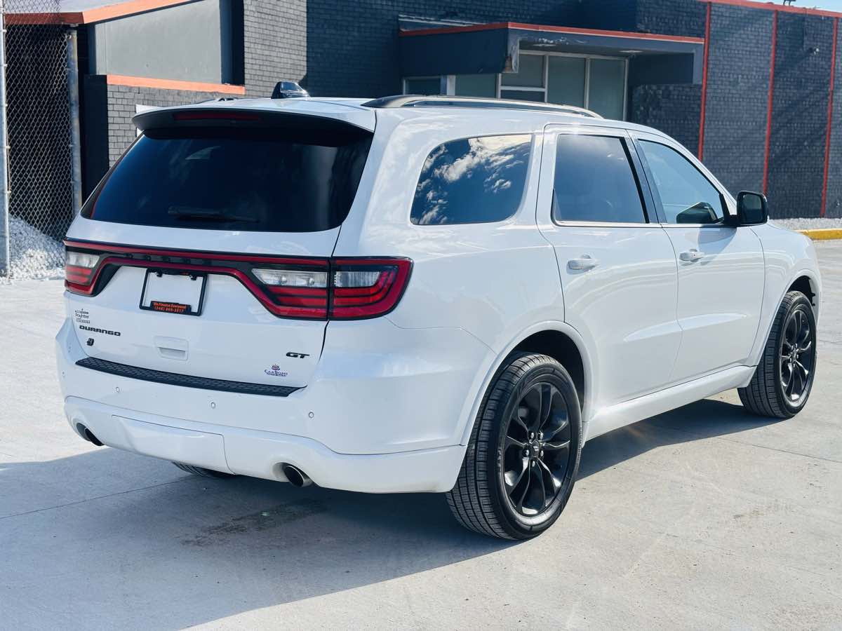 Photo 8 of this Dodge Durango