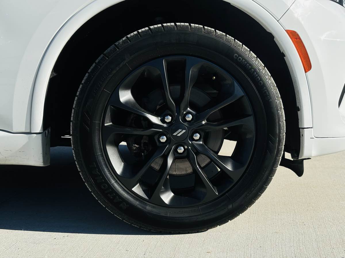 Photo 25 of this Dodge Durango