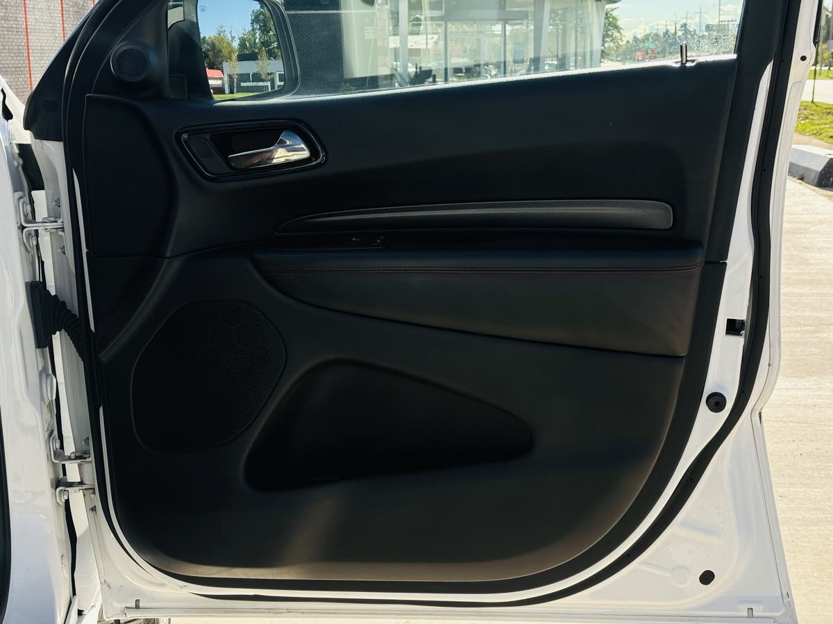 Photo 44 of this Dodge Durango