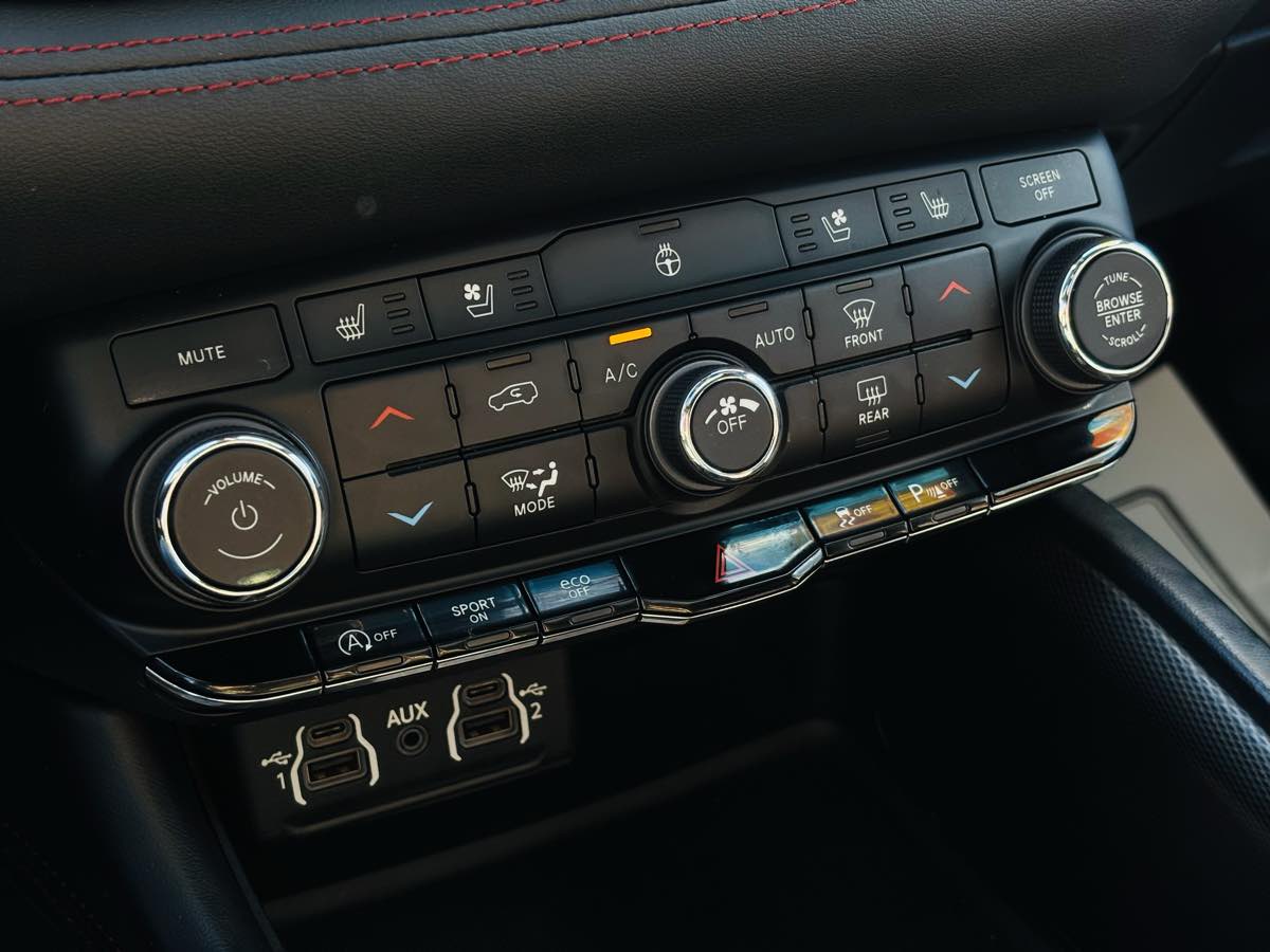 Photo 61 of this Dodge Durango