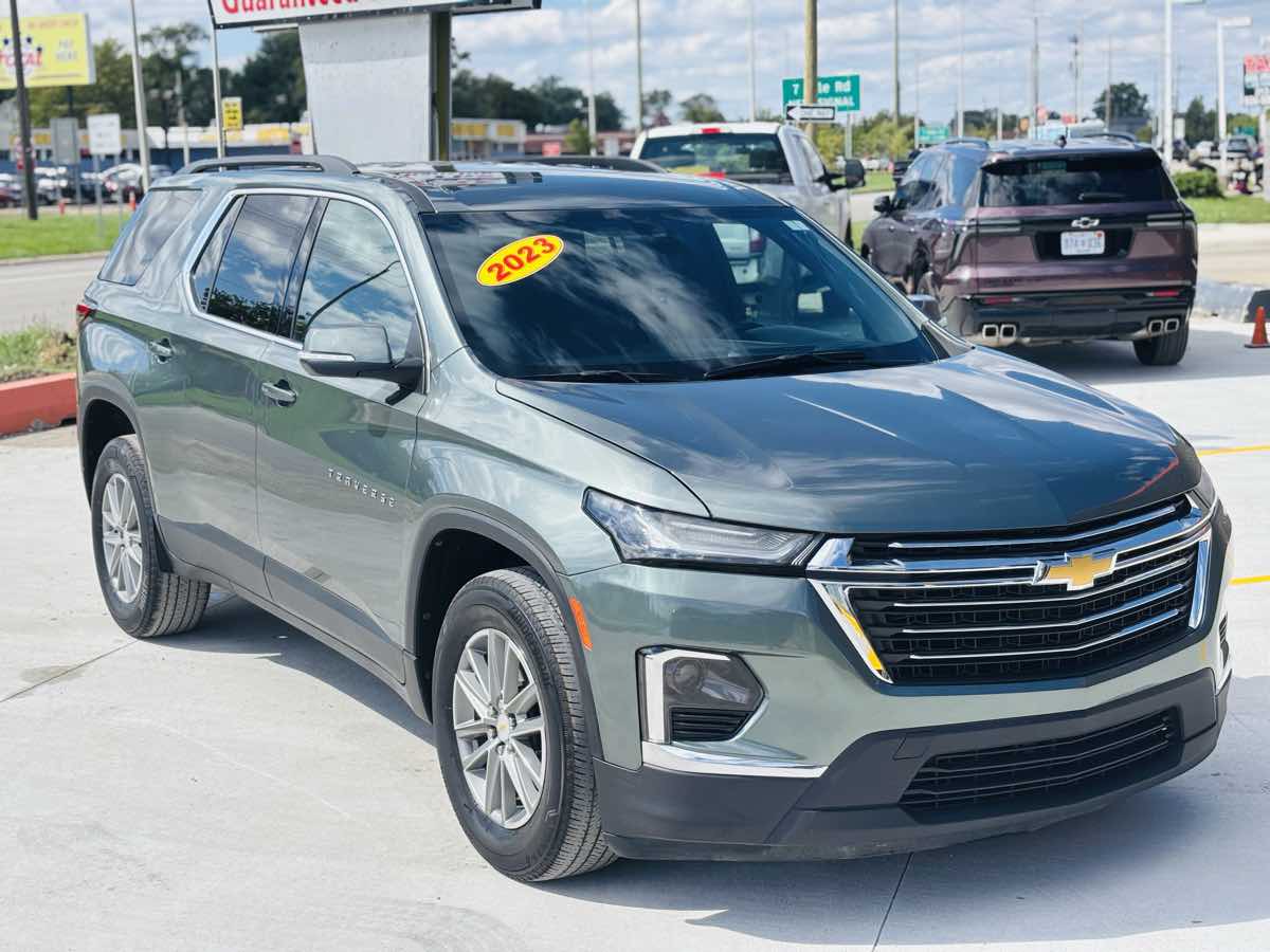 Photo 2 of this Chevrolet Traverse