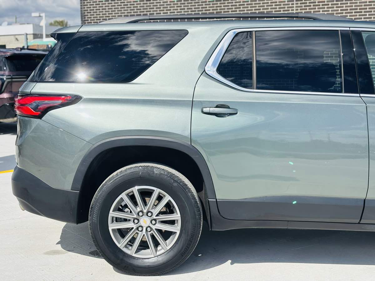 Photo 7 of this Chevrolet Traverse