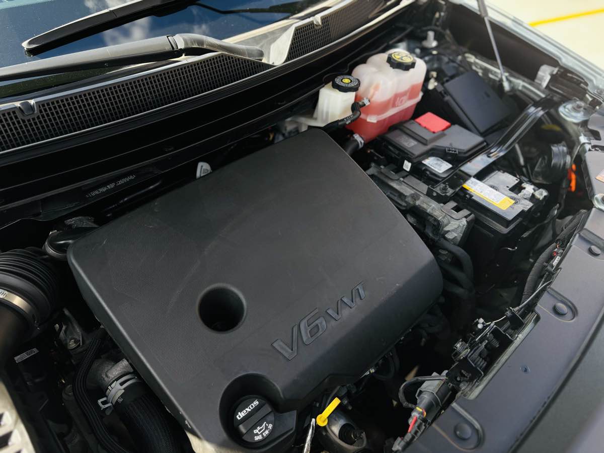 Photo 22 of this Chevrolet Traverse