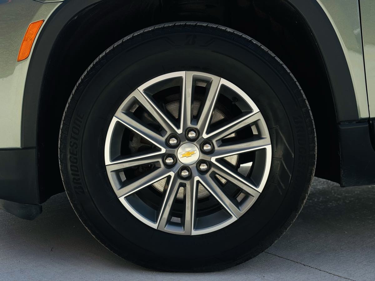 Photo 28 of this Chevrolet Traverse