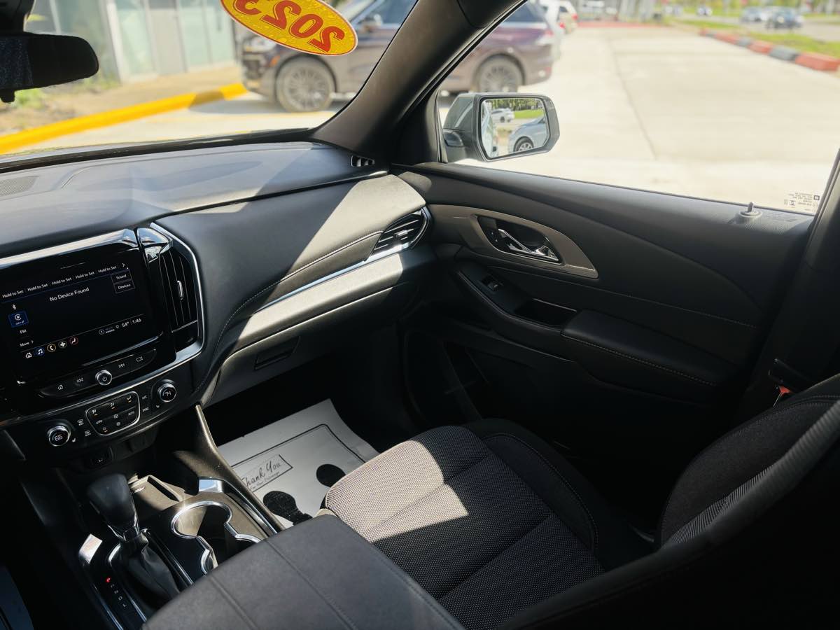 Photo 47 of this Chevrolet Traverse