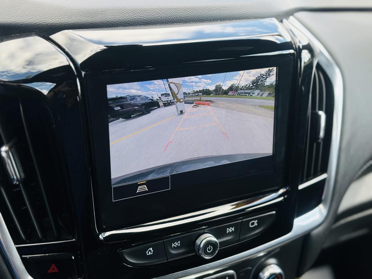 Photo 68 of this Chevrolet Traverse