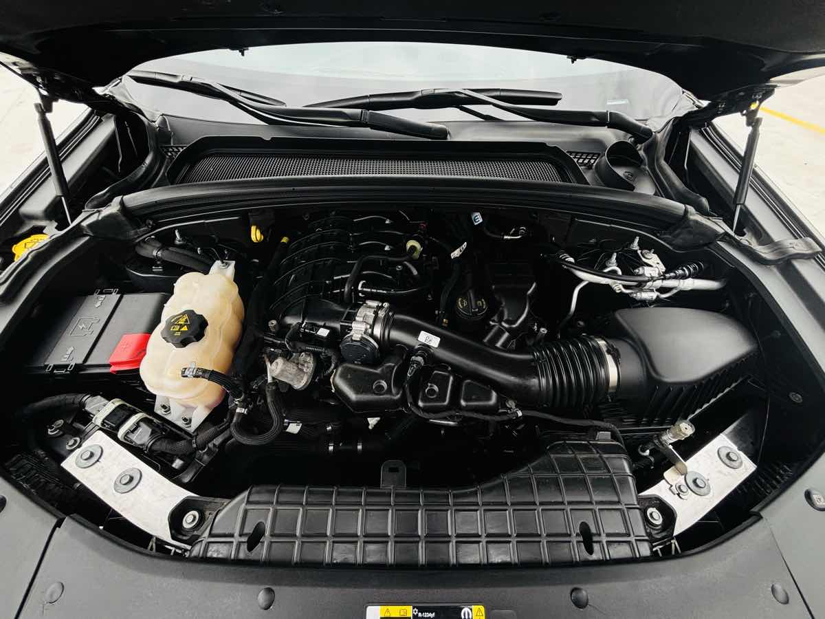Photo 23 of this Jeep Grand Cherokee L