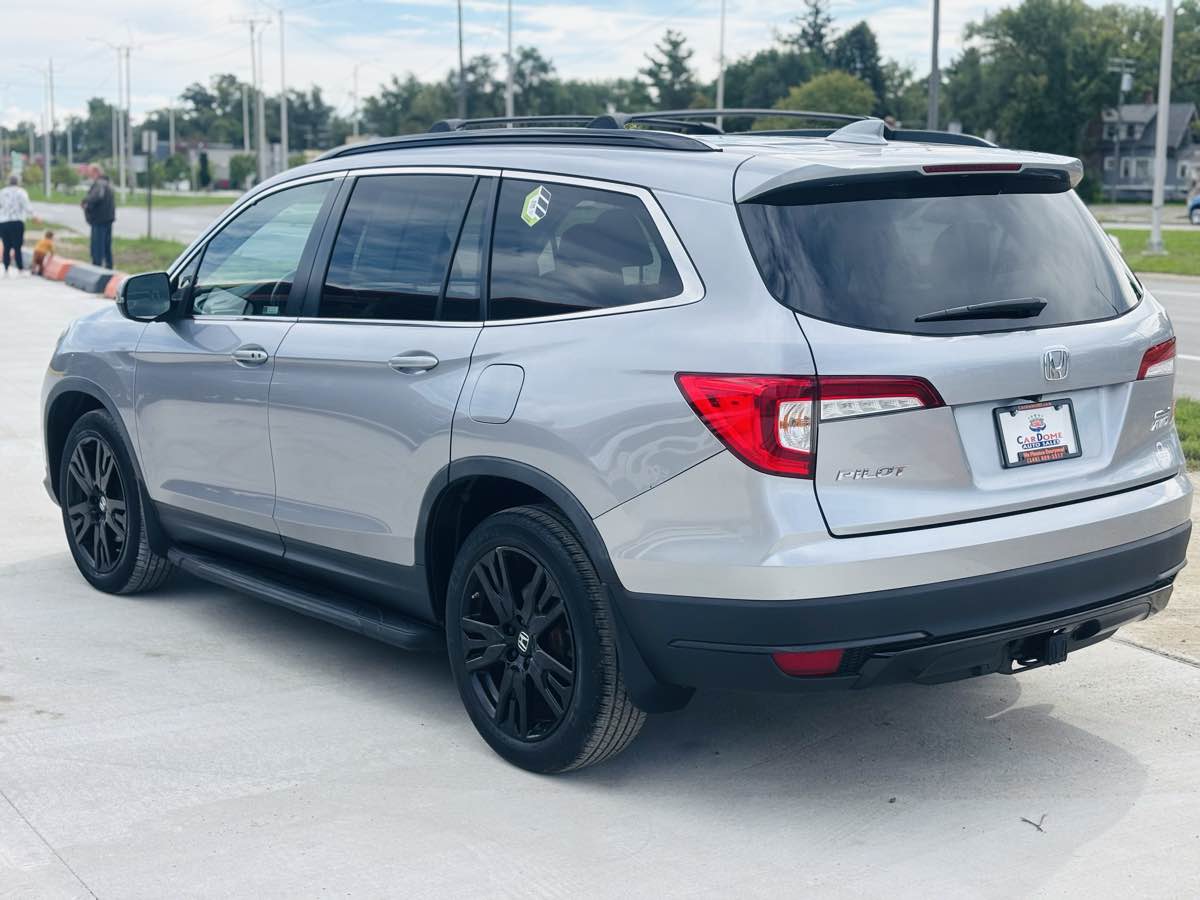 Photo 14 of this Honda Pilot
