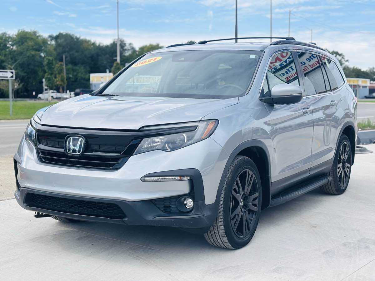 Photo 17 of this Honda Pilot