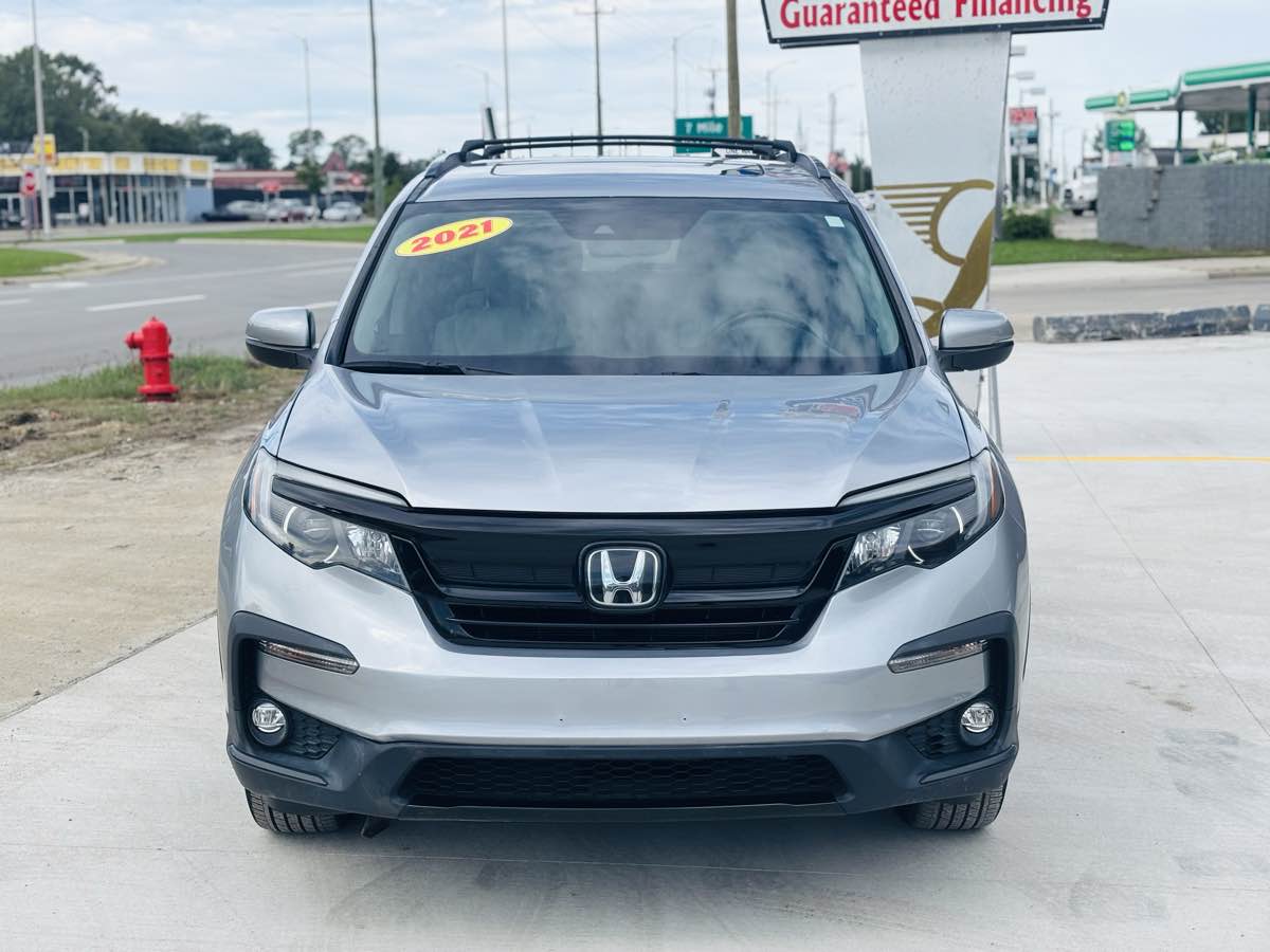 Photo 18 of this Honda Pilot