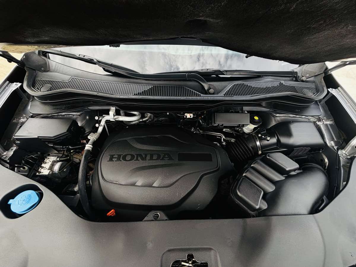 Photo 23 of this Honda Pilot