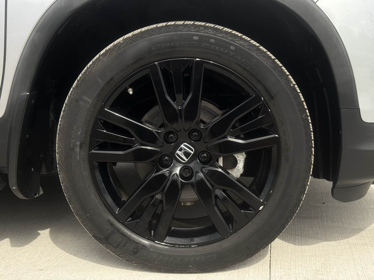 Photo 25 of this Honda Pilot