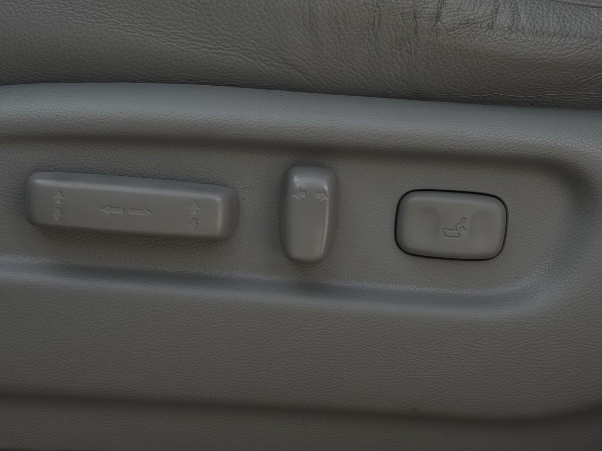 Photo 31 of this Honda Pilot