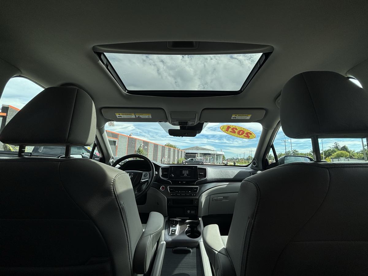 Photo 46 of this Honda Pilot