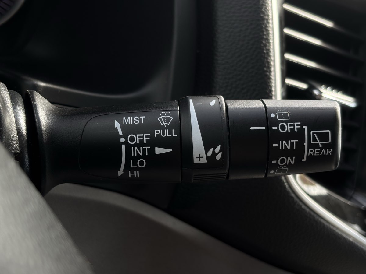 Photo 57 of this Honda Pilot
