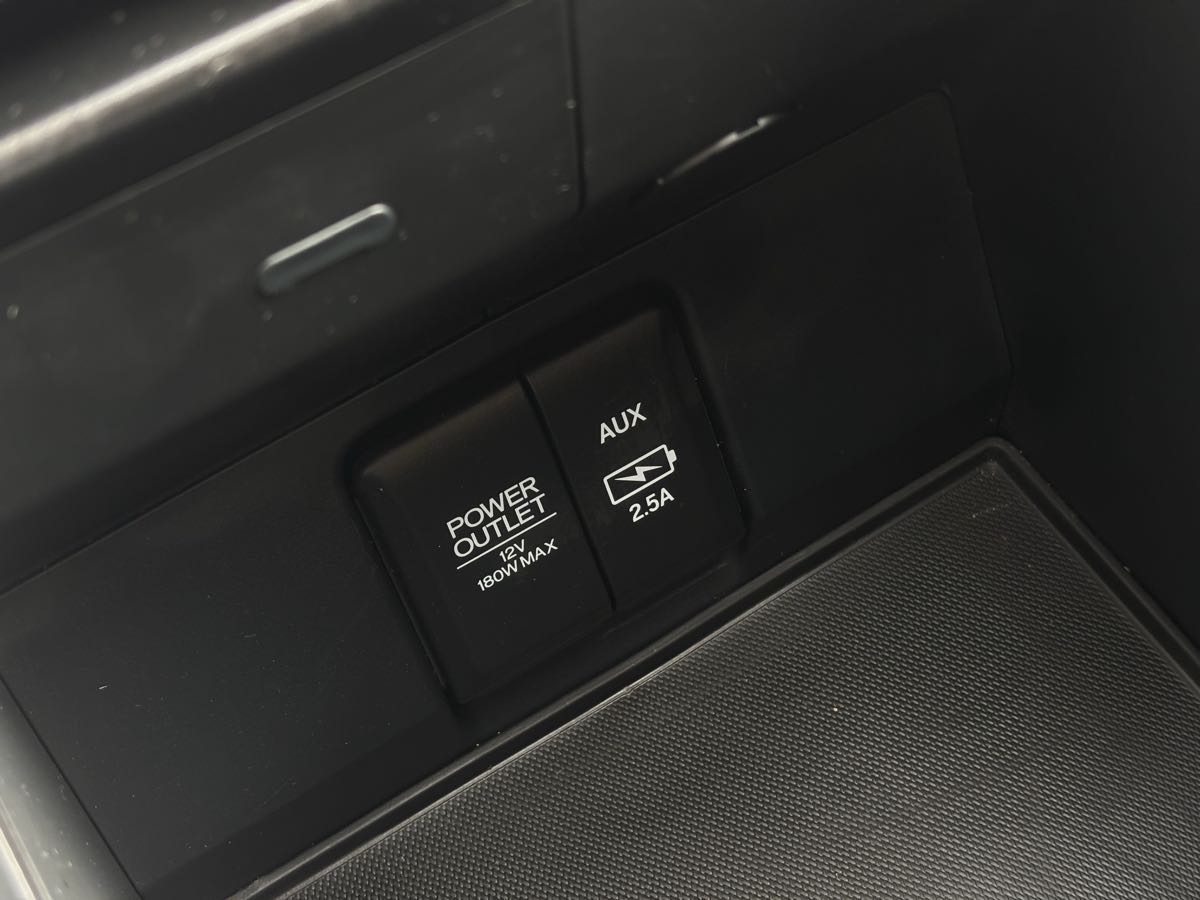 Photo 60 of this Honda Pilot