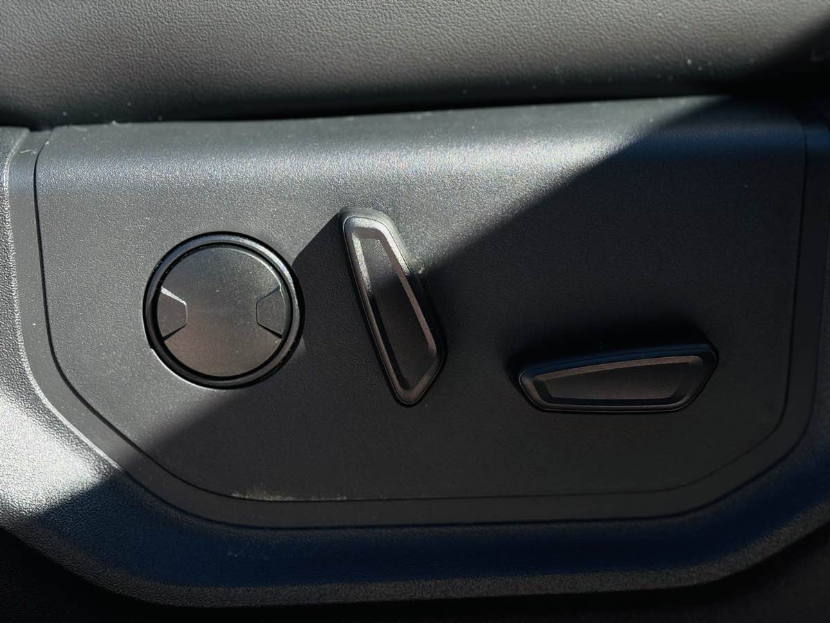 Photo 45 of this Ford Expedition