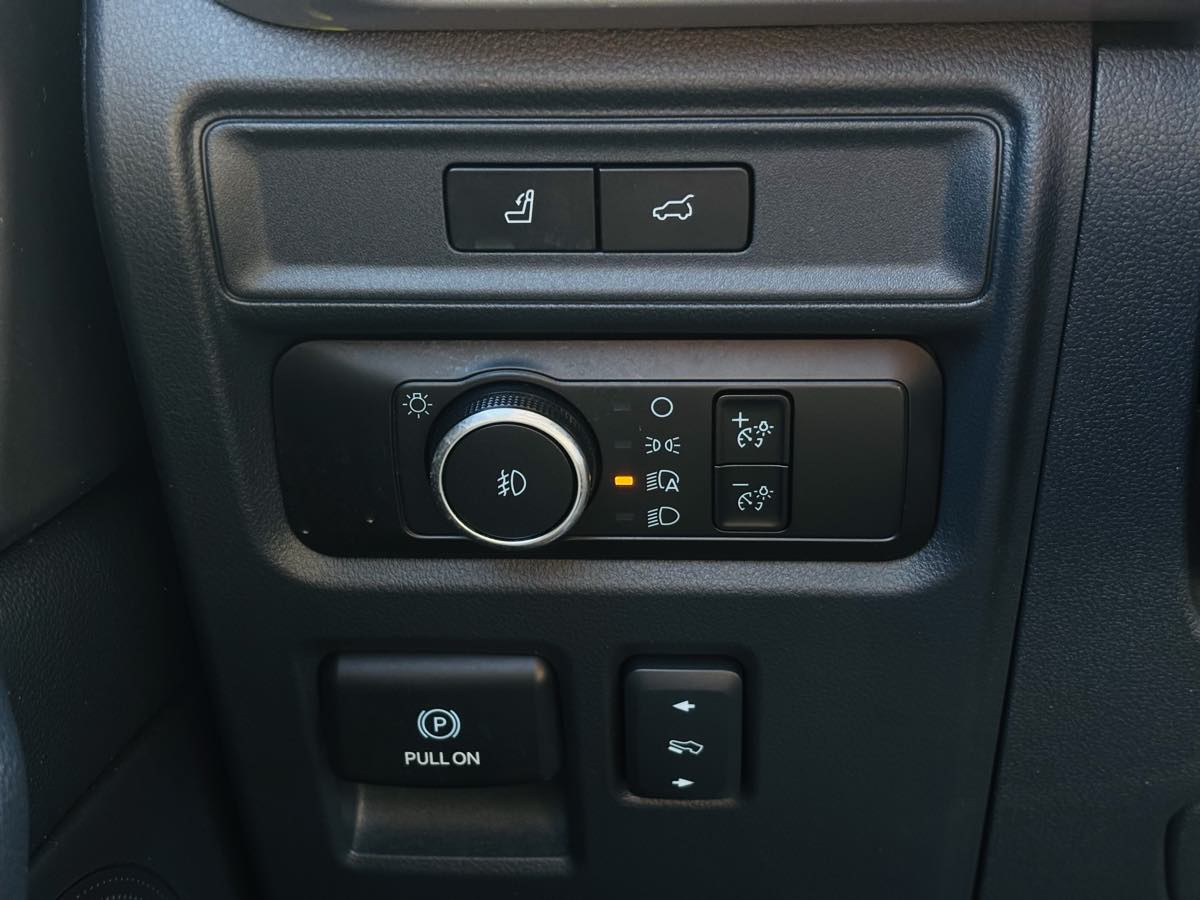 Photo 58 of this Ford Expedition