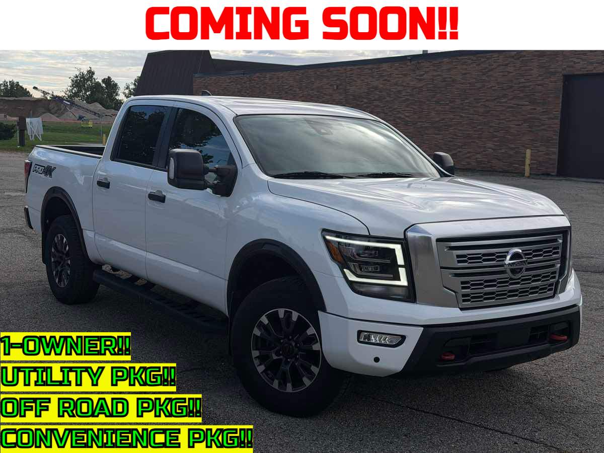 Glacier White 2024 Nissan Titan Pickup Truck Four-Wheel Drive Automatic