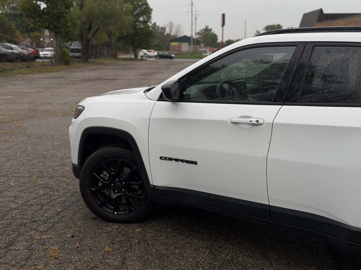 Photo 9 of this Jeep Compass