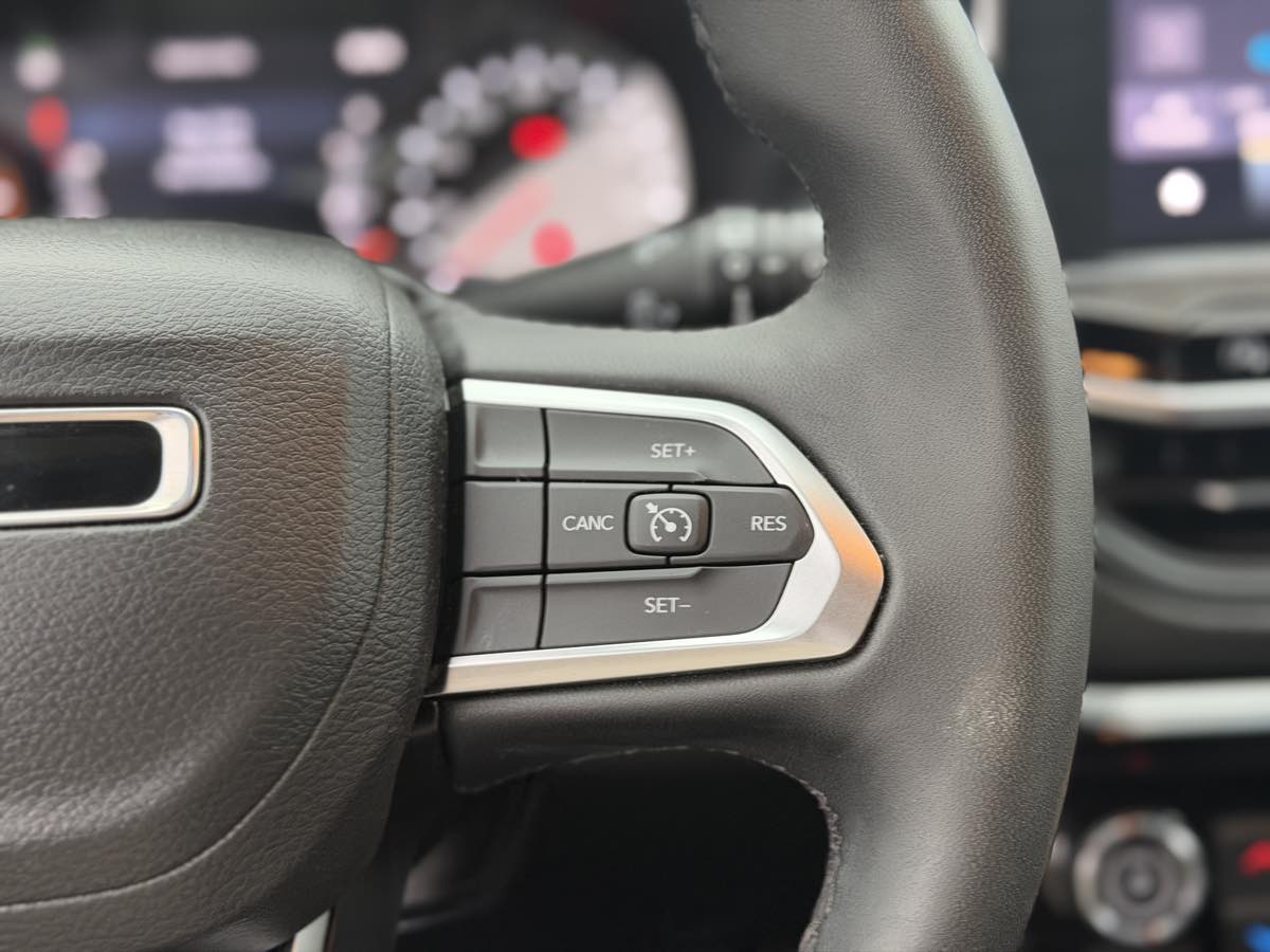 Photo 19 of this Jeep Compass