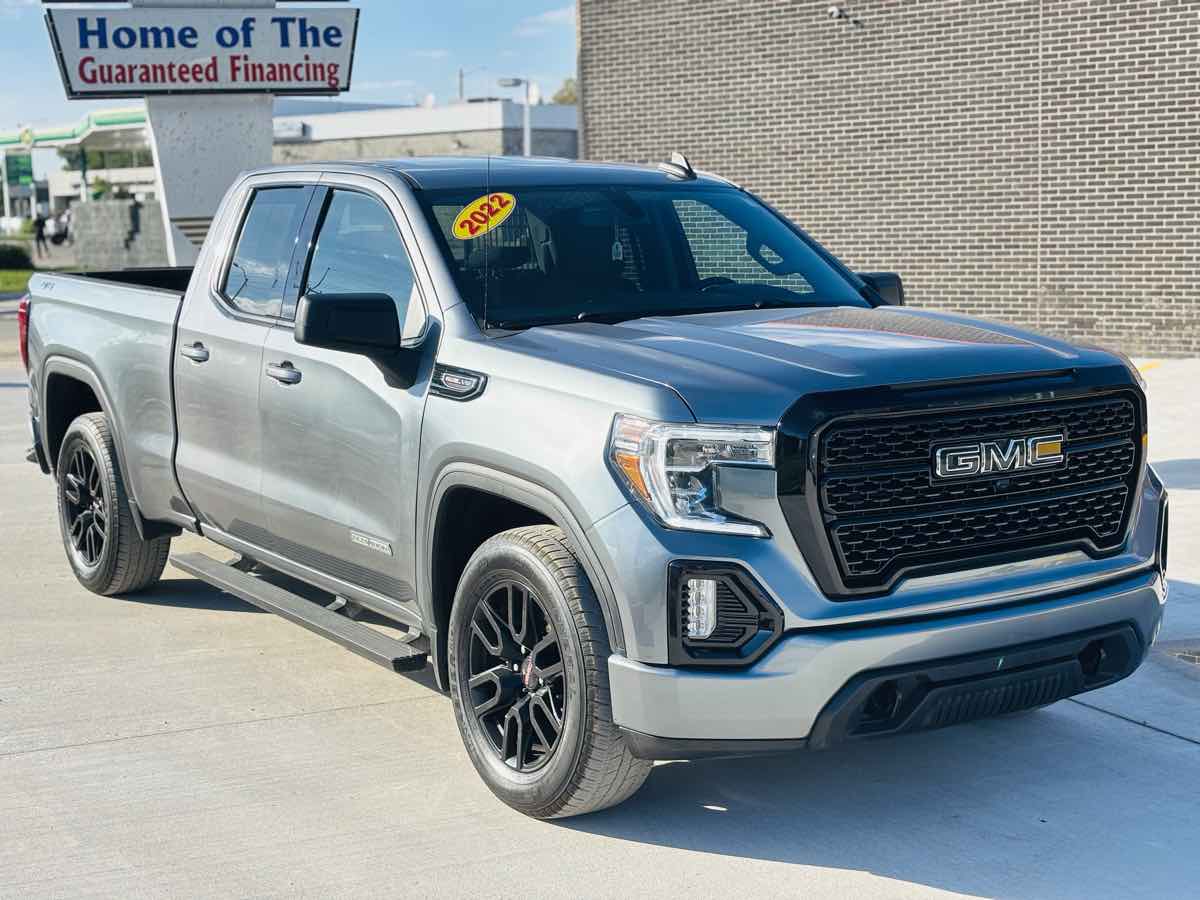 Photo 2 of this GMC Sierra 1500 Limited