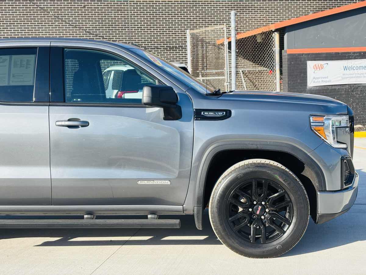 Photo 6 of this GMC Sierra 1500 Limited