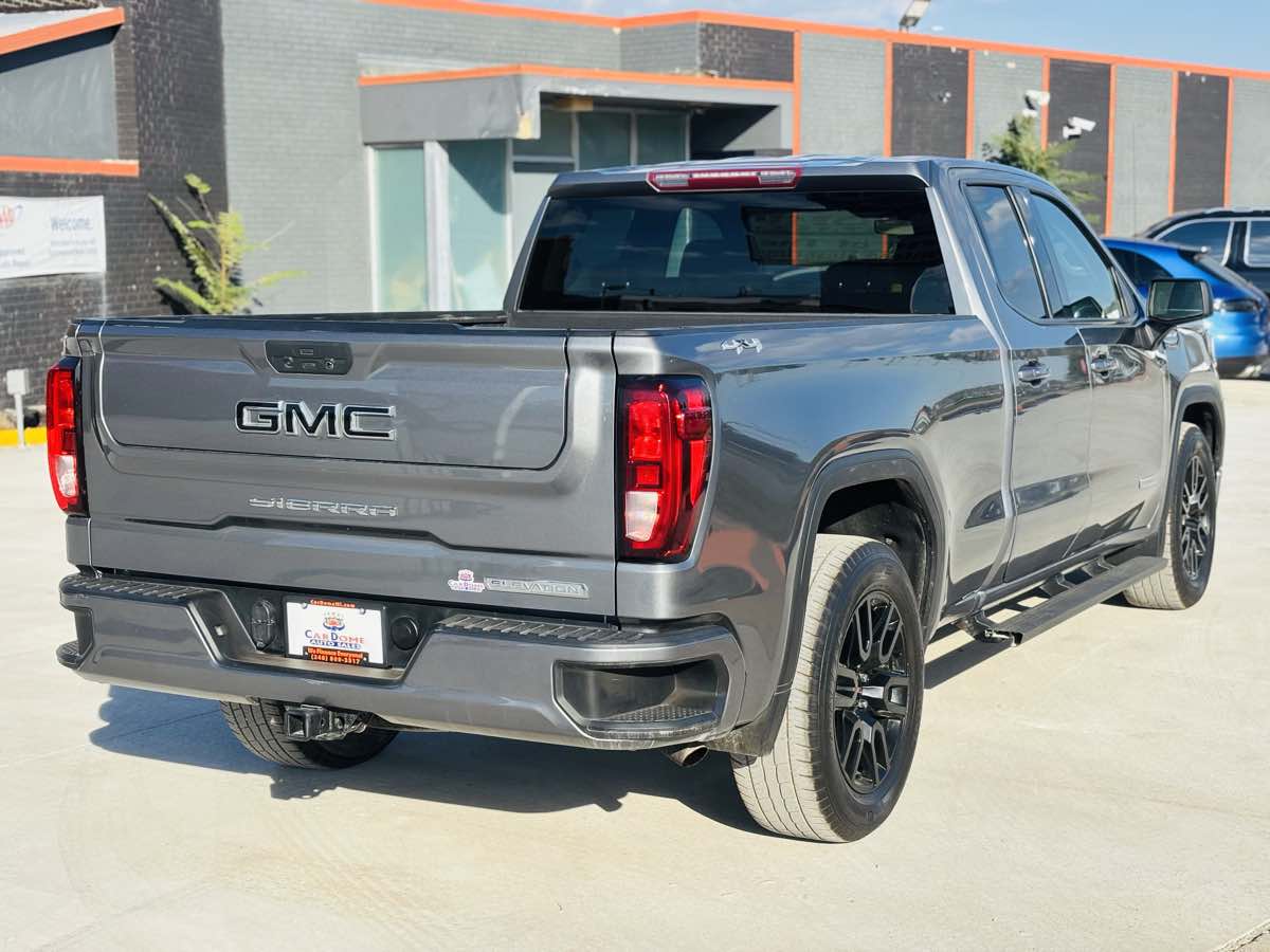 Photo 10 of this GMC Sierra 1500 Limited